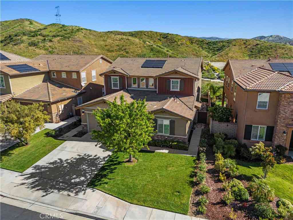 Homes For Sale - 29105 N West Hills<br/> Valencia, CA 91354