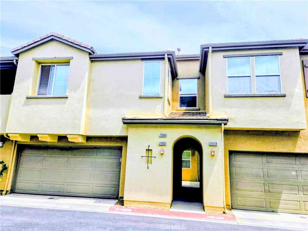 Townhouse For Sale - 25562 Huxley<br/> Stevenson Ranch, CA 91381