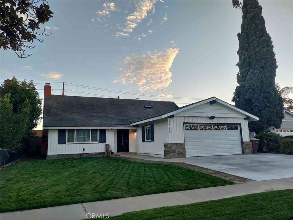 Homes For Sale - 2758 W Stocton<br/> Anaheim, CA 92801