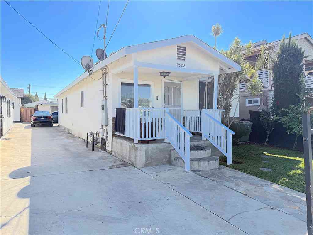 Homes For Sale - 9622 Evers<br/> Los Angeles, CA 90002