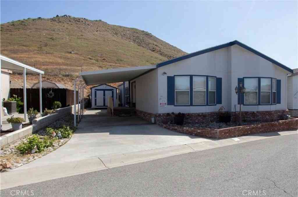 Mobile Home For Sale - 3700 Quartz Canyon Rd #21<br/> Jurupa Valley, CA 92508