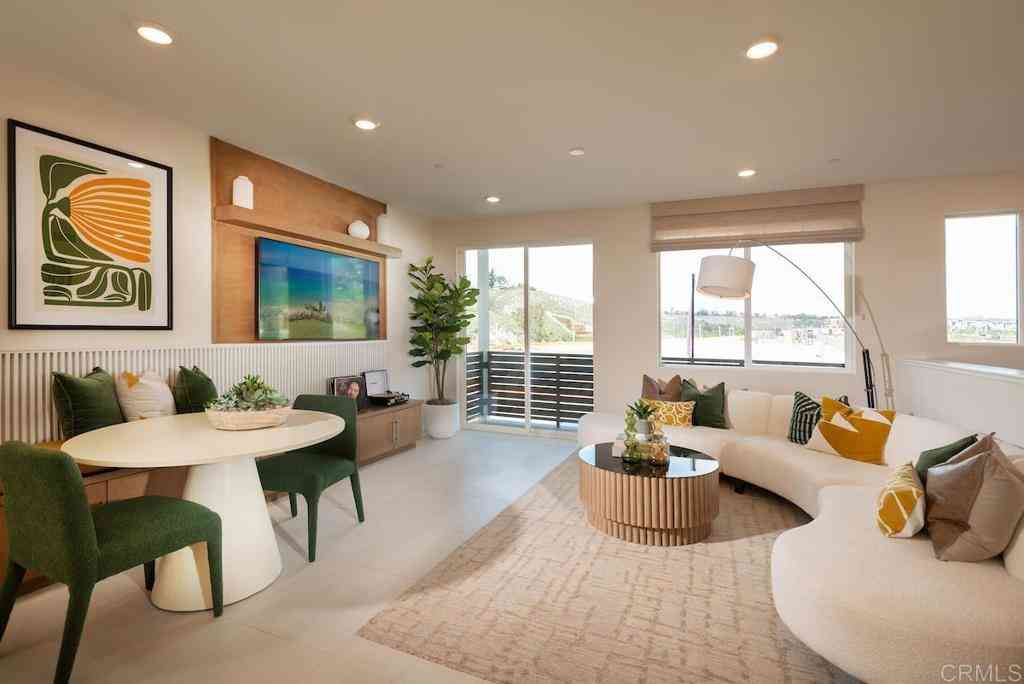 Condo For Sale - 14507 Dunleer Way<br/> San Diego, CA 92126