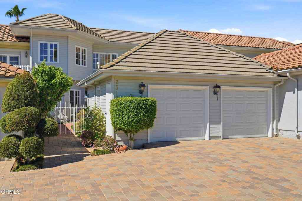 Condo For Sale - 2317 Canyonback Road<br/> Los Angeles, CA 90049