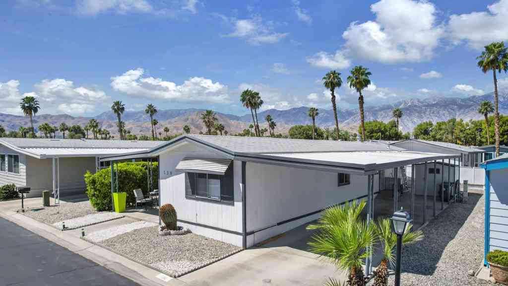 Mobile Home For Sale - 138 Hester Drive<br/> Cathedral City, CA 92234