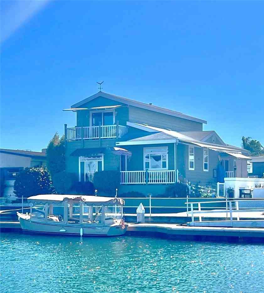 Mobile Home For Sale - 40 Saratoga<br/> Newport Beach, CA 92660