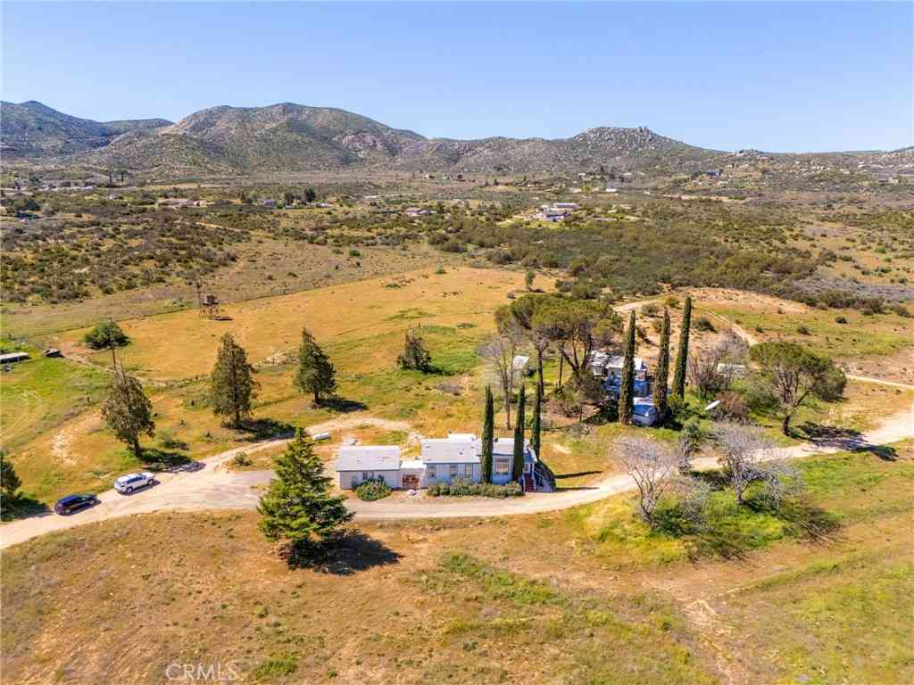 Mobile Home For Sale - 43625 Chapman<br/> Anza, CA 92539
