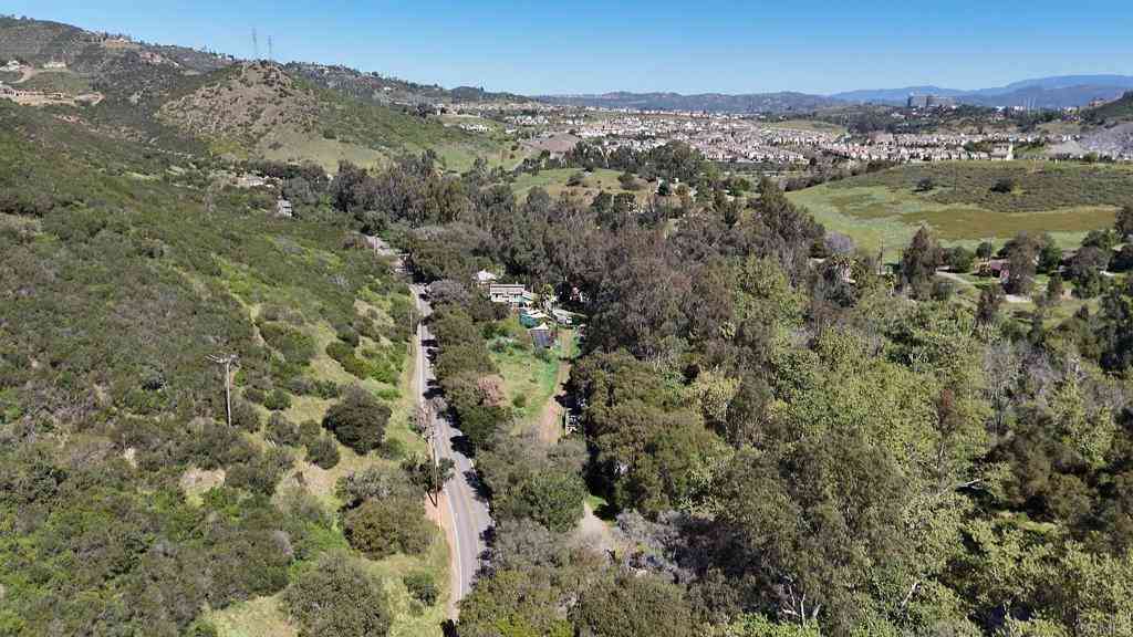 Homes For Sale - 9237 Harmony Grove<br/> Escondido, CA 92029
