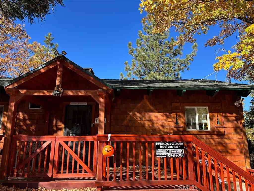 Homes For Sale - 43897 Yosemite Drive<br/> Big Bear Lake, CA 92315