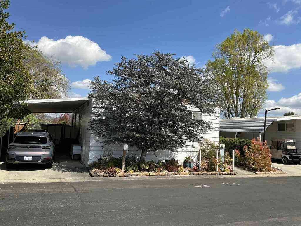 Mobile Home For Sale - 525 W El Norte Pkwy #234<br/> Escondido, CA 92026