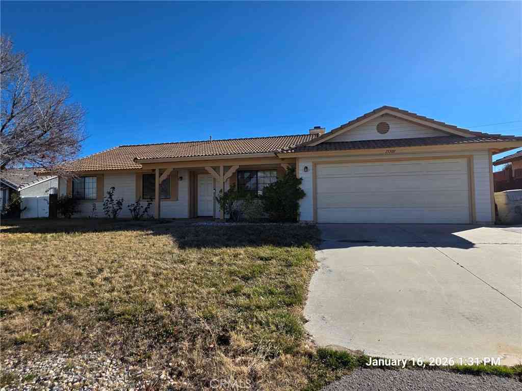 Homes For Sale - 15501 Via Bahia Street<br/> Hesperia, CA 92345