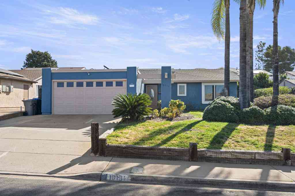 Homes For Sale - 10131 Carreta<br/> Santee, CA 92071