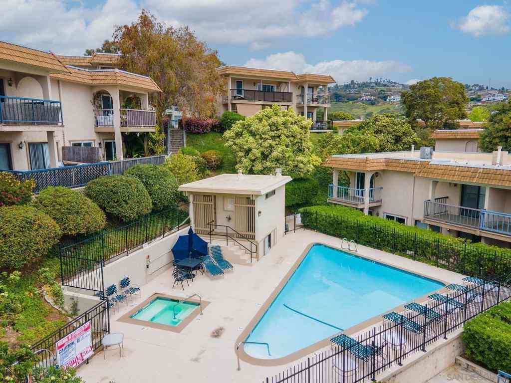 Condo For Sale - 2345 Altisma #A<br/> Carlsbad, CA 92009
