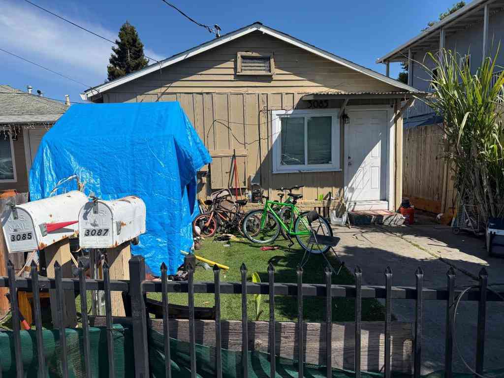 Multifamily For Sale - 3085 William Avenue<br/> Redwood City, CA 94063