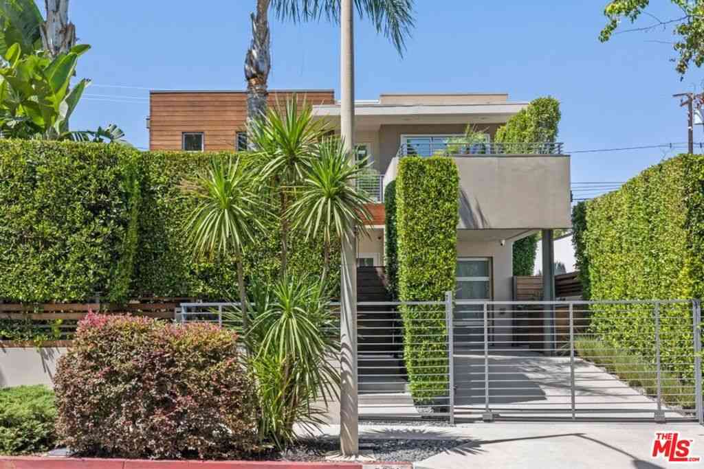 Homes For Sale - 8901 Dorrington Avenue<br/> West Hollywood, CA 90048