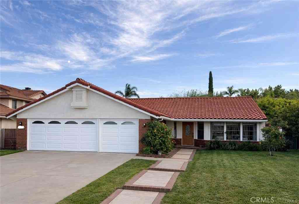 Homes For Sale - 1278 Old Hickory Road<br/> Corona, CA 92882