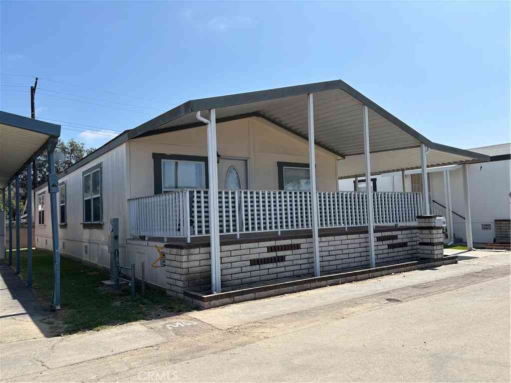 Mobile Home For Sale - 302 Teton<br/> Santa Ana, CA 92703
