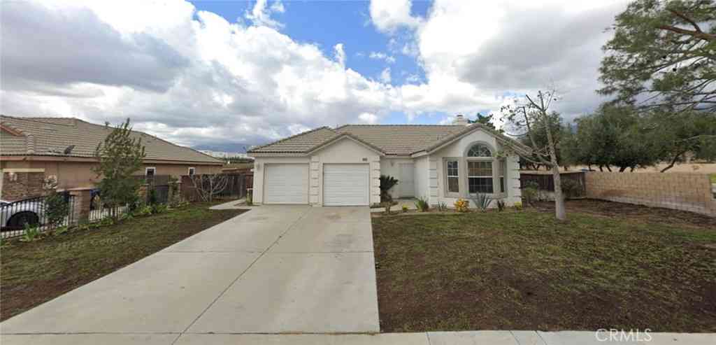 Homes For Rent - 5696 New Pine Avenue<br/> San Bernardino, CA 92407