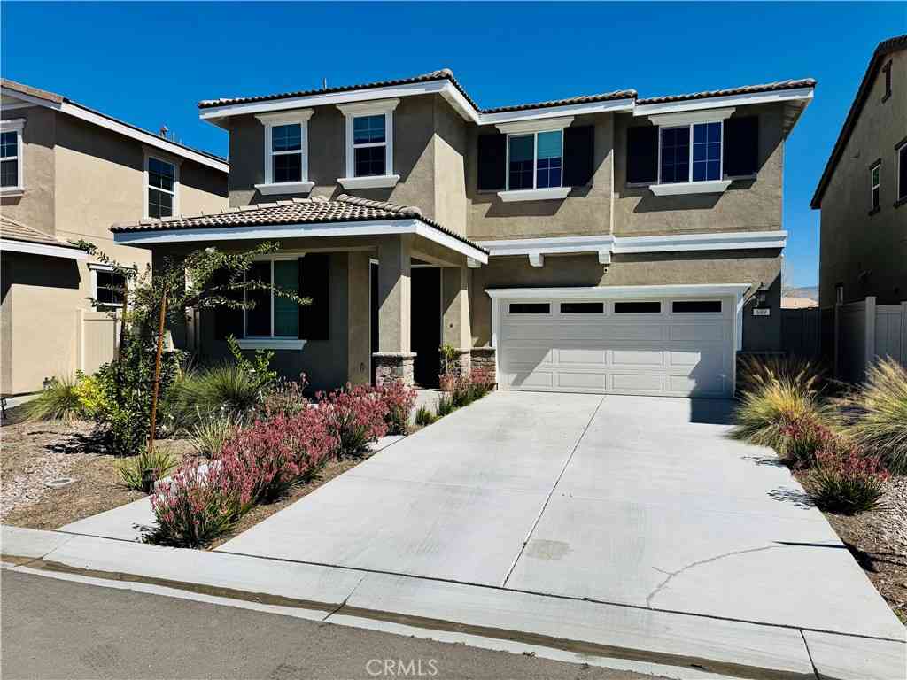 Homes For Sale - 689 Carnation<br/> San Jacinto, CA 92583