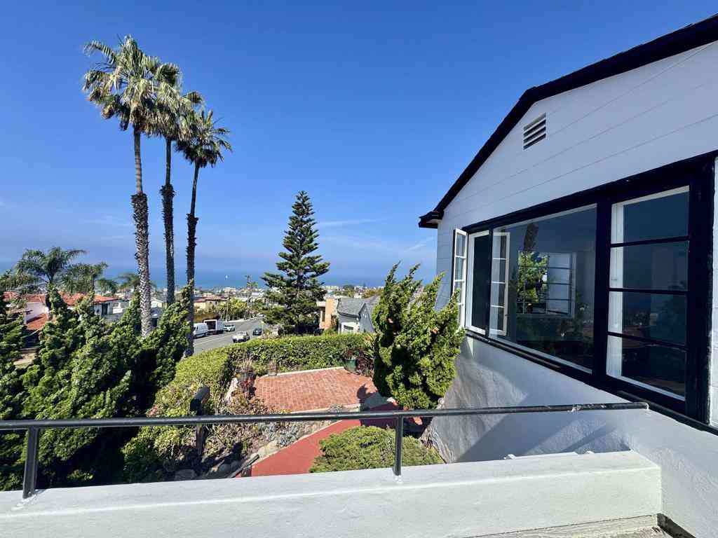 Homes For Rent - 4452 Orchard Avenue<br/> San Diego, CA 92107