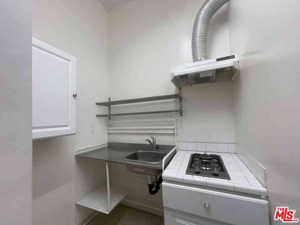 Homes For Rent - 2763 1/2 Fairmount Avenue<br/> La Crescenta, CA 91214