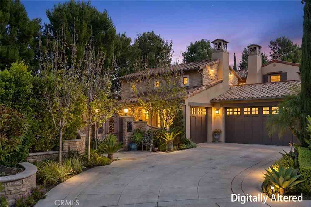 Homes For Sale - 20 Blue Summit<br/> Irvine, CA 92603