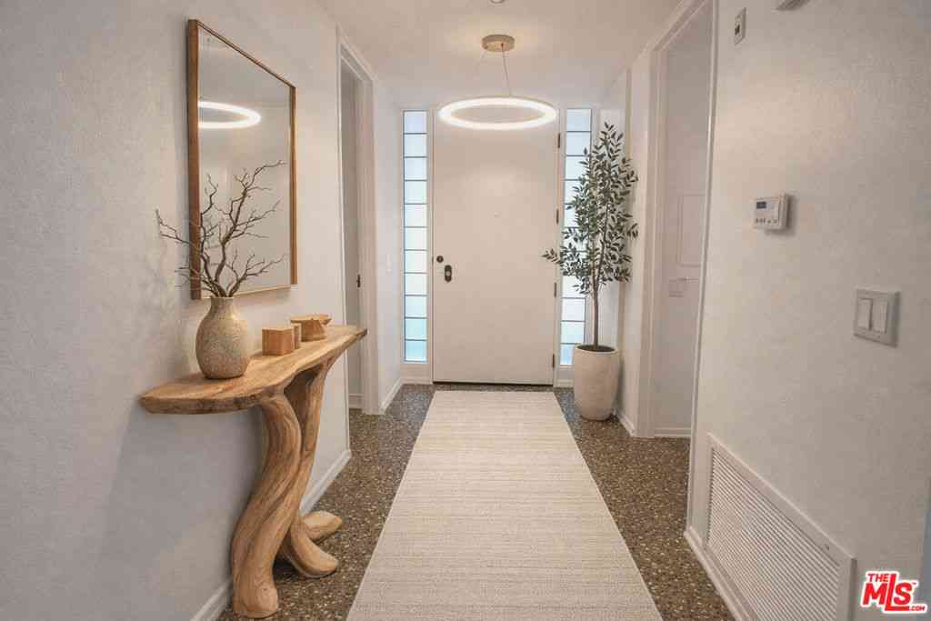 Condo For Sale - 2131 Century Park Lane #212<br/> Los Angeles, CA 90067