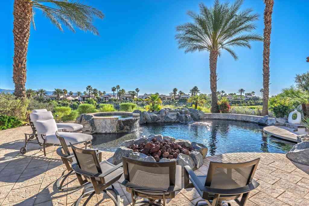 Homes For Sale - 58520 Aracena<br/> La Quinta, CA 92253