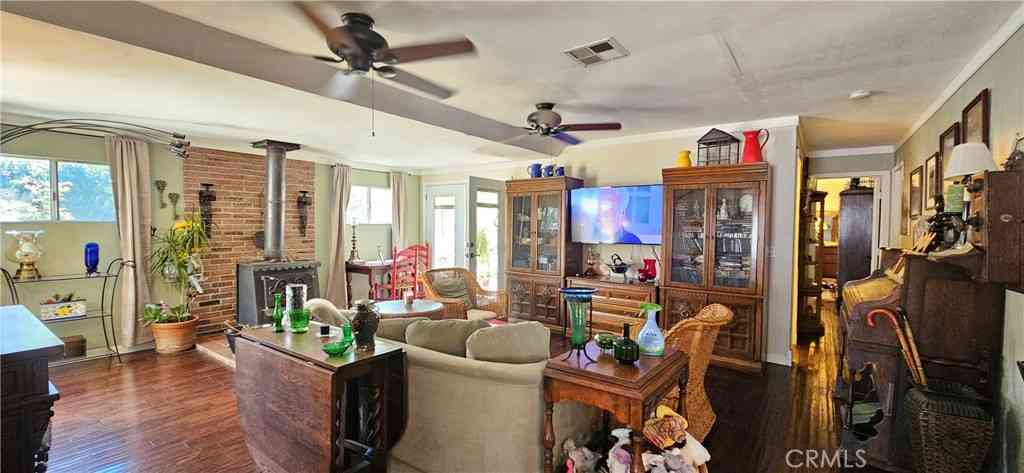 Mobile Home For Sale - 10475 Frontier<br/> Cherry Valley, CA 92223