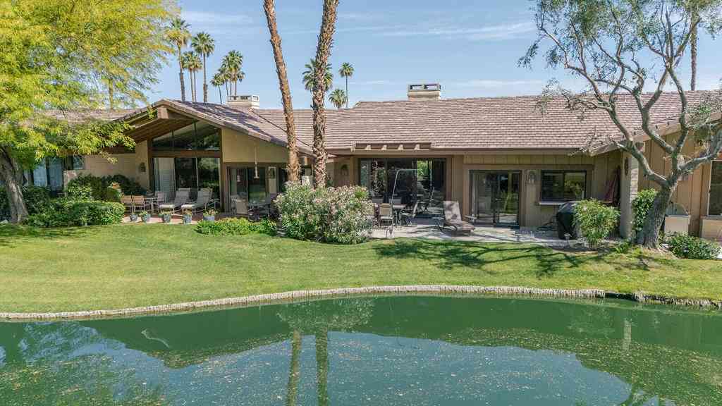 Condo For Sale - 203 Wild Horse Drive<br/> Riverside County, Palm Desert, CA 92211