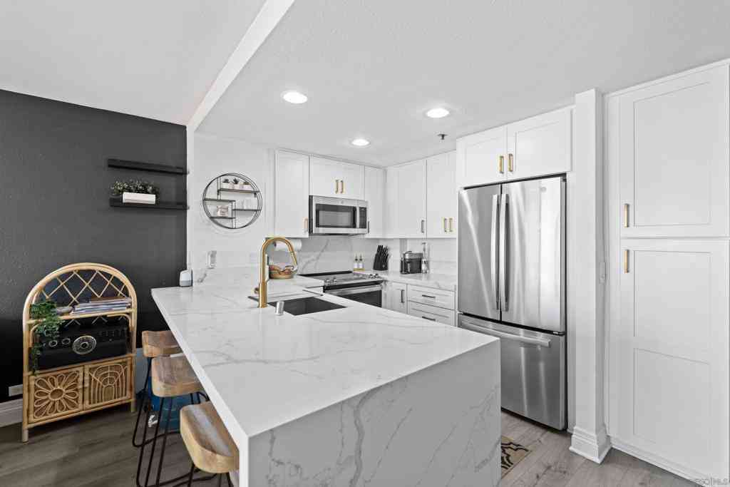 Condo For Sale - 1514 7th Ave #403<br/> San Diego, CA 92101