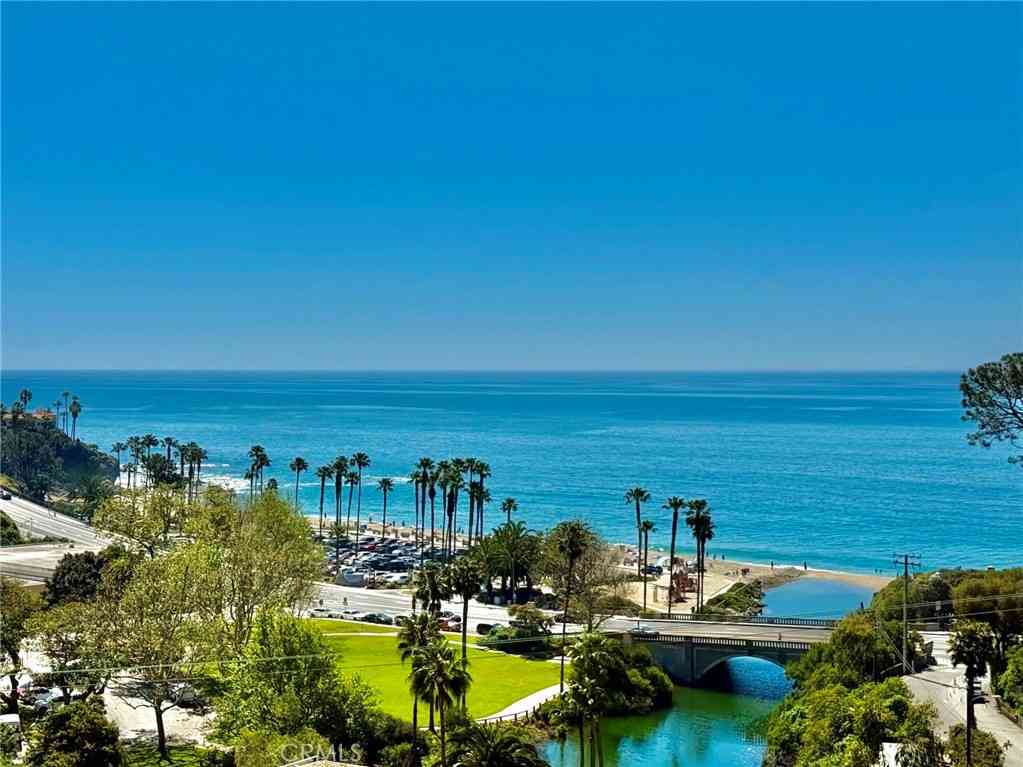 Condo For Sale - 21712 # 2 Wesley Drive<br/> Laguna Beach, CA 92651