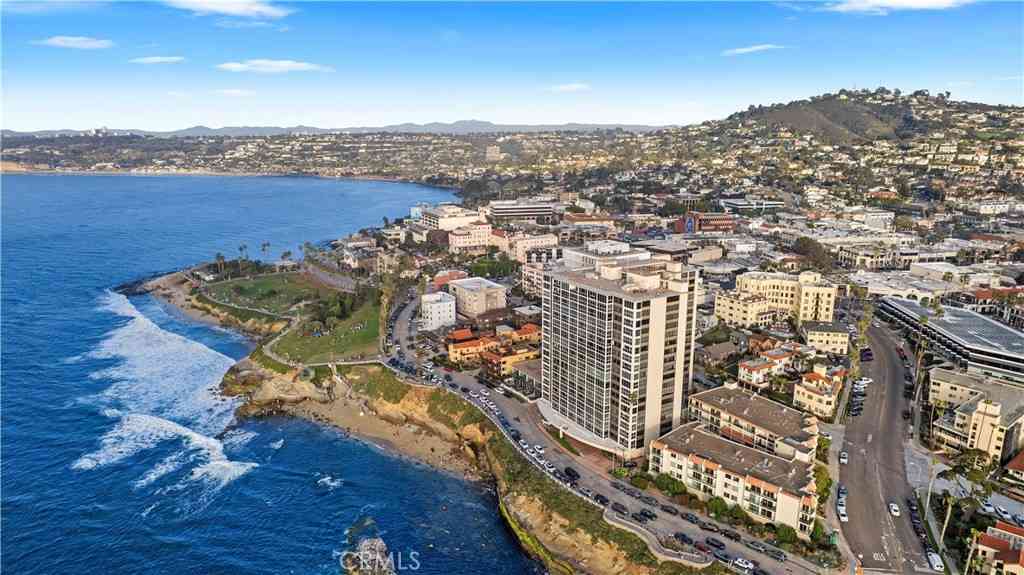 Condo For Sale - 939 Coast Boulevard #16E<br/> La Jolla, CA 92037