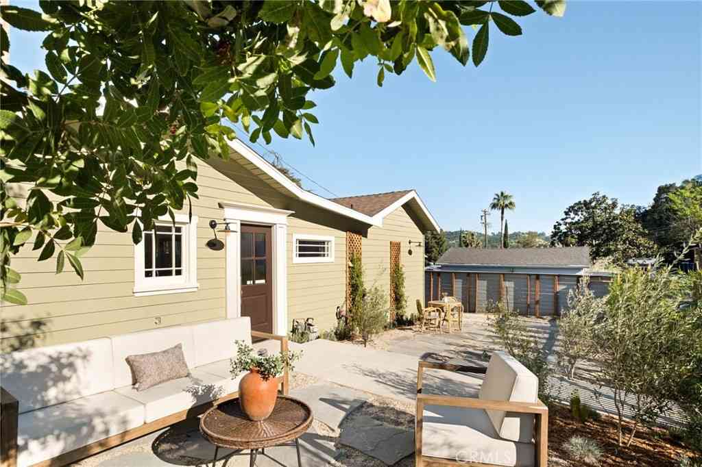 Homes For Sale - 611 N Avenue 48<br/> Los Angeles, CA 90042