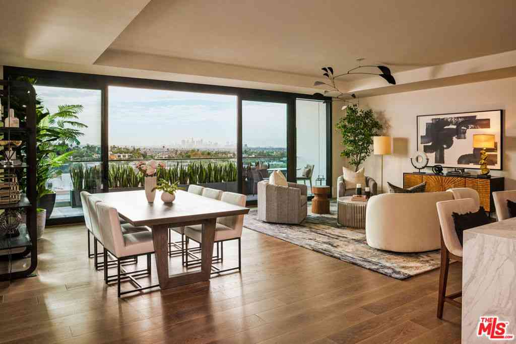 Condo For Sale - 8420 W Sunset Boulevard #604<br/> West Hollywood, CA 90069