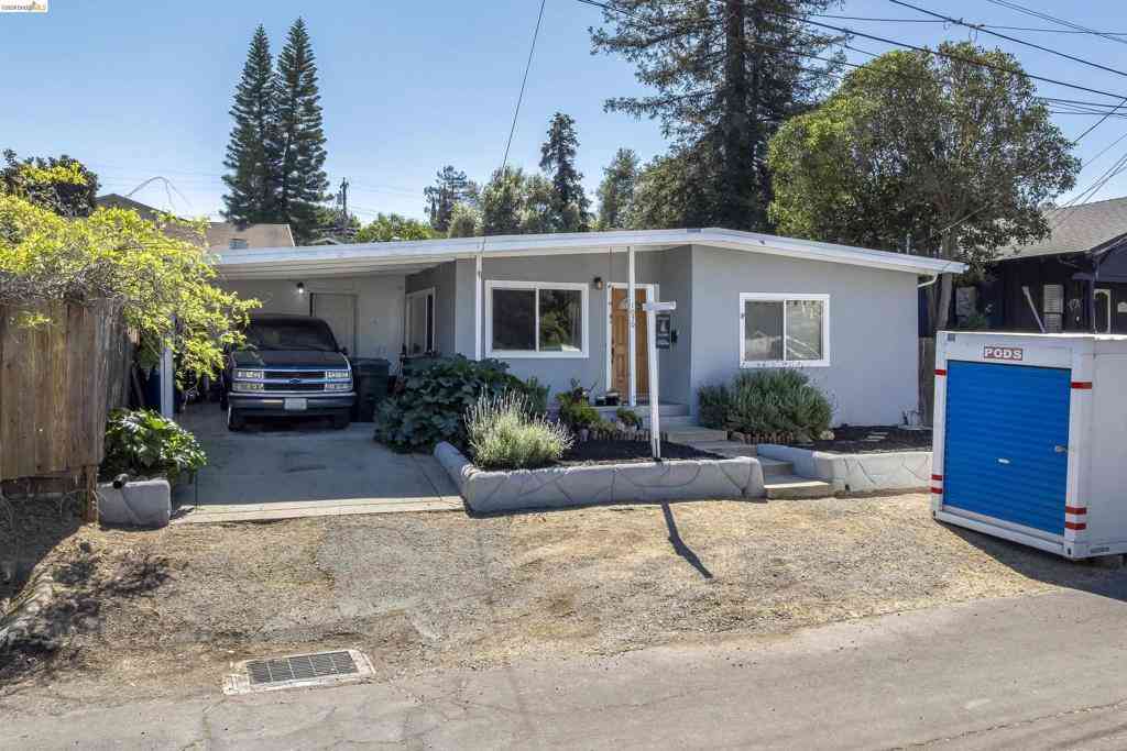Homes For Sale - 1050 Sierra Ave<br/> Martinez, CA 94553