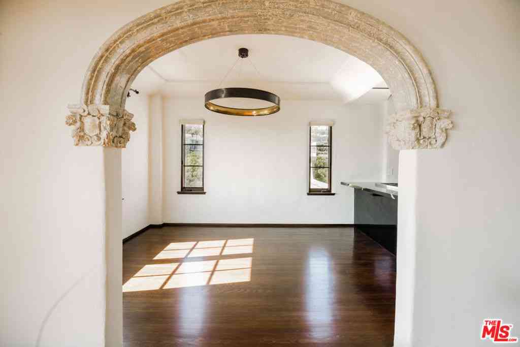 Condo For Rent - 1302 N Sweetzer Avenue #500<br/> West Hollywood, CA 90069