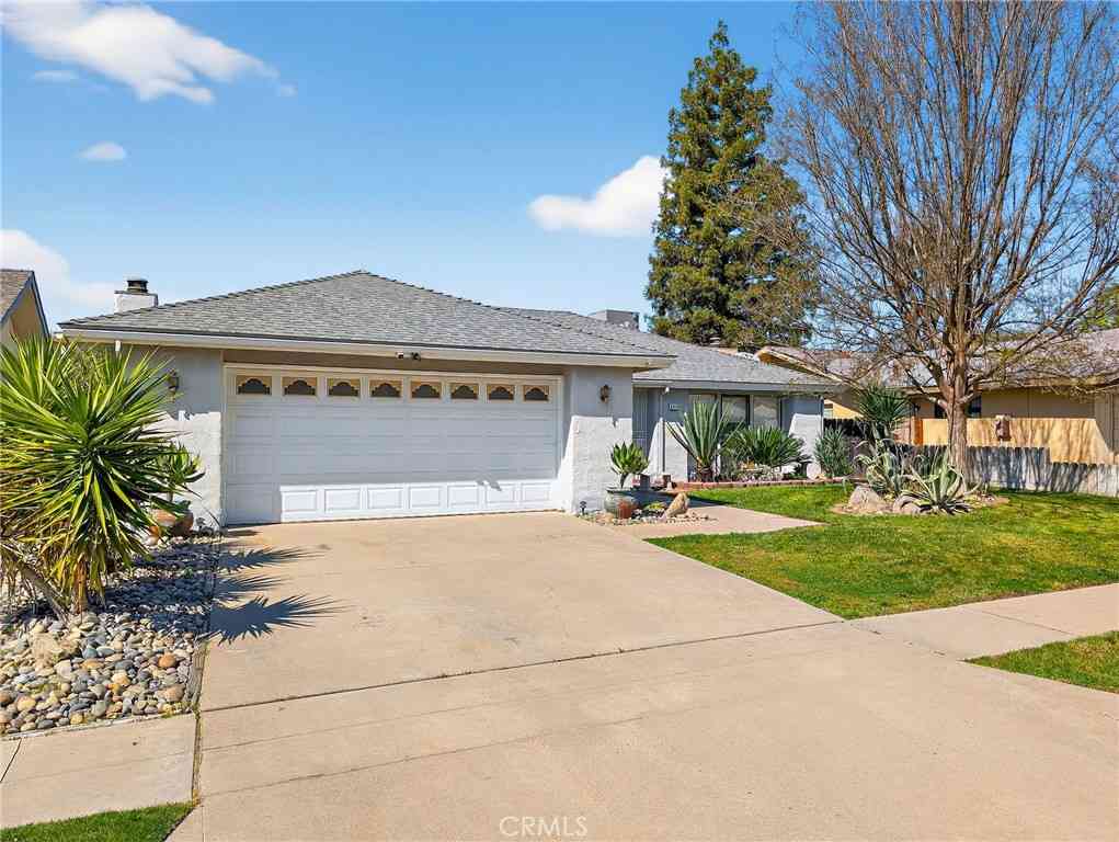 Homes For Sale - 8219 N San Pablo<br/> Fresno, CA 93711