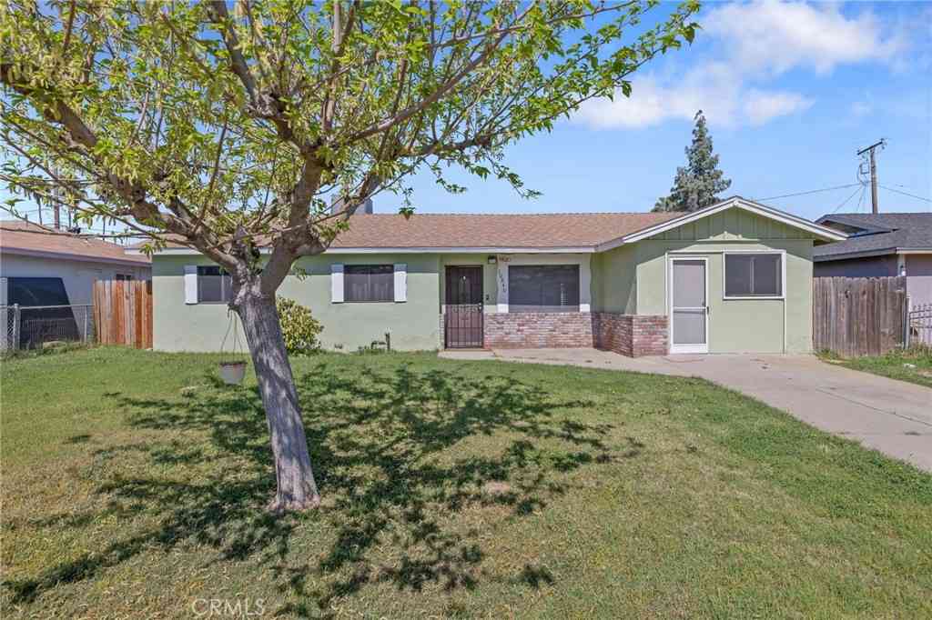 Homes For Sale - 10840 Beverly Drive<br/> Hanford, CA 93230