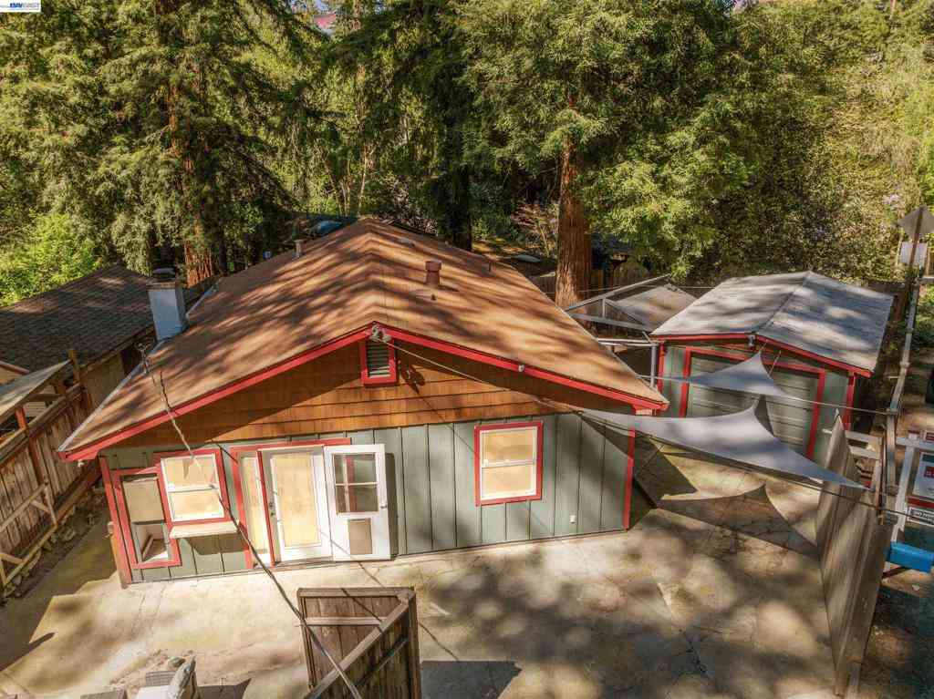 Homes For Sale - 15765 Kings Creek Rd<br/> Boulder Creek, CA 95006