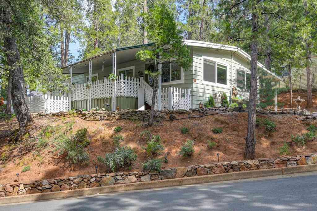 Mobile Home For Sale - Irishtown Road<br/> Pine Grove, CA 95665