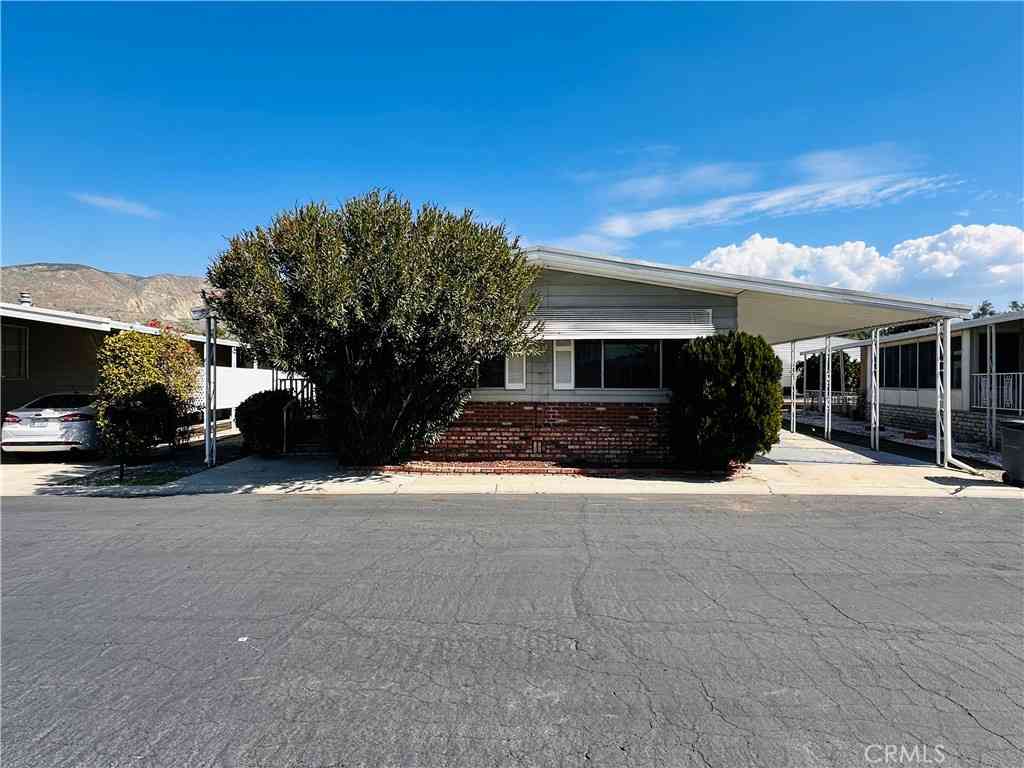 Homes For Rent - 2230 Lake Park Drive #140<br/> San Jacinto, CA 92583