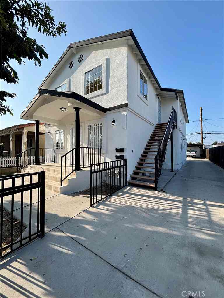 Multifamily For Sale - 227-229 E 81st<br/> Los Angeles, CA 90003