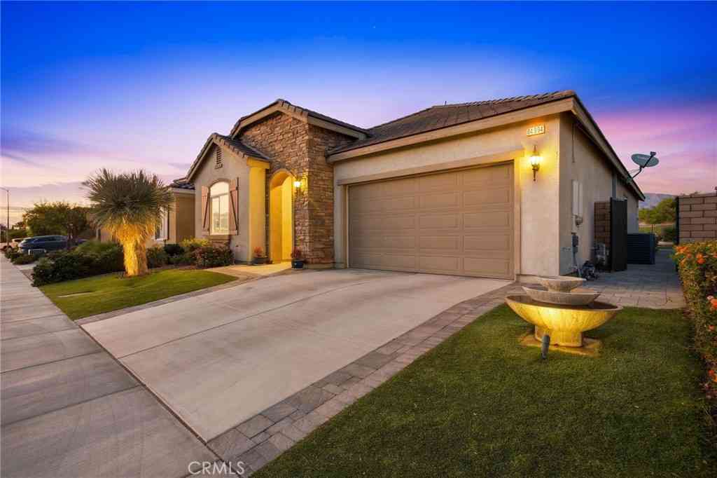 Homes For Sale - 84994 Bedero Court<br/> Indio, CA 92203