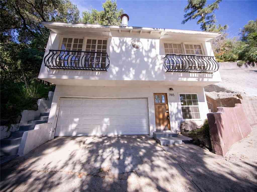 Homes For Sale - 785 Skyland<br/> Sierra Madre, CA 91024