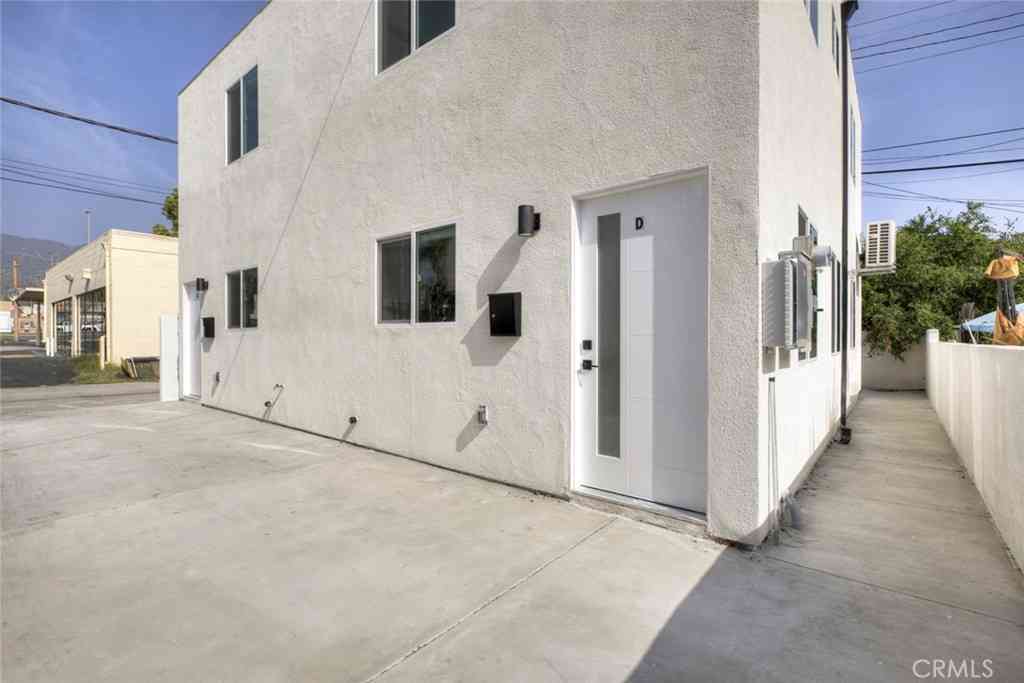 Multifamily For Rent - 1070 Allen #D<br/> Glendale, CA 91201