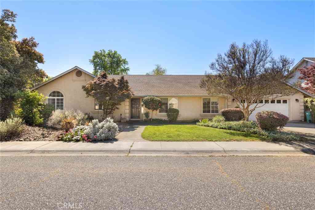 Homes For Sale - 1165 Ceres Manor Court<br/> Chico, CA 95926