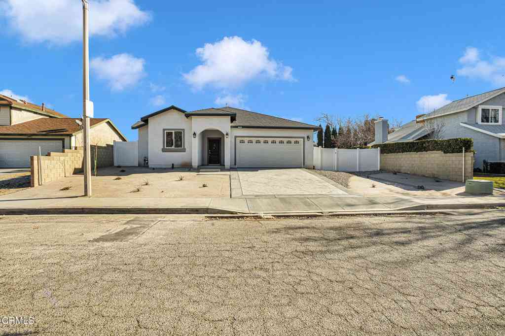 Homes For Sale - 45060 Andale Avenue<br/> Lancaster, CA 93535