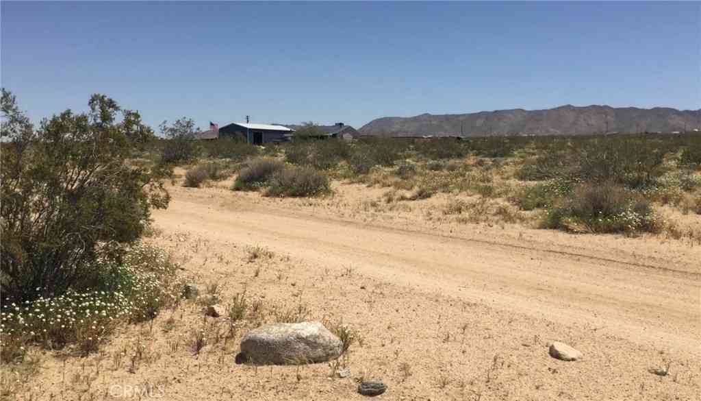 Vacant Land For Sale - 48364 Saddle Rock Way<br/> Landers, CA 92285