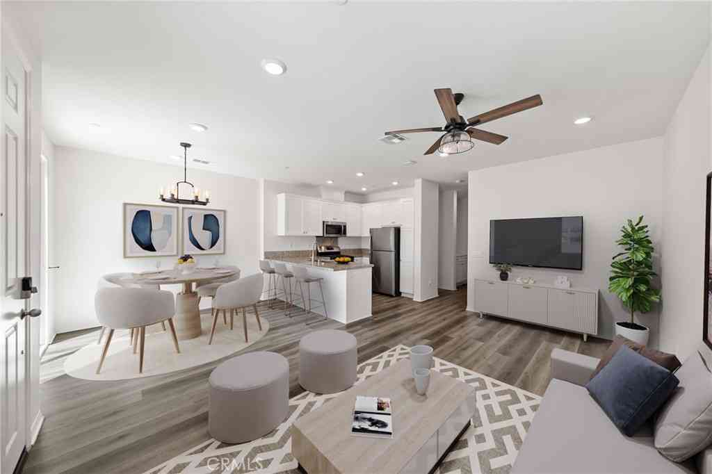 Condo For Sale - 24131 Tuscany Avenue #1305<br/> Murrieta, CA 92562