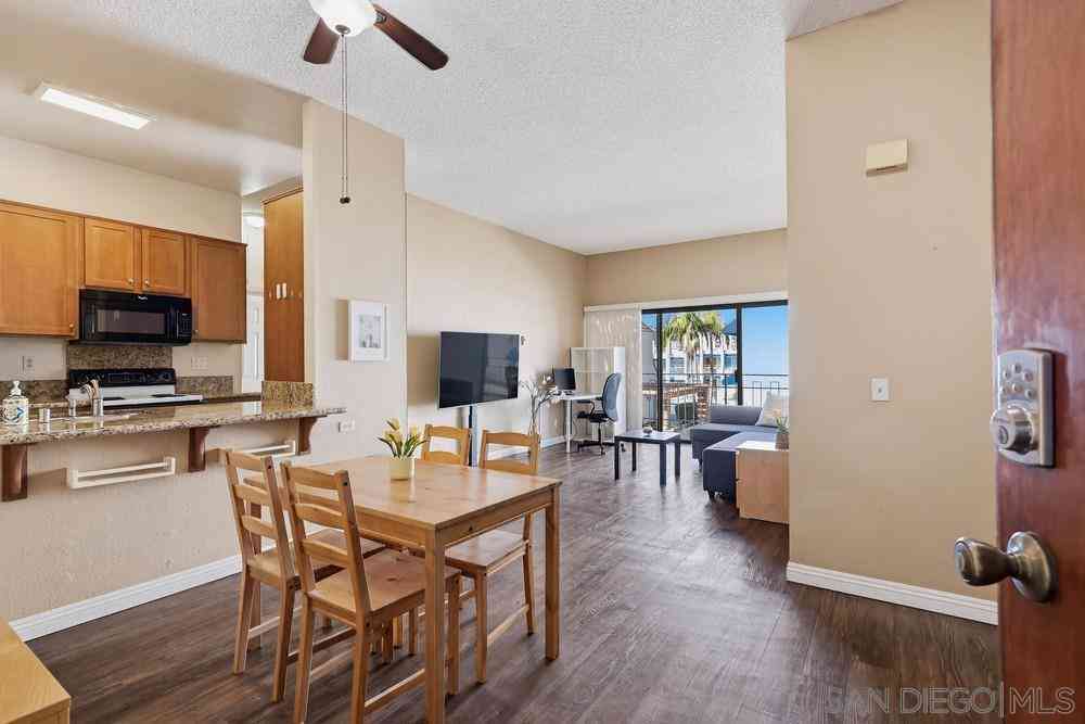 Condo For Sale - 8324 Regents Rd #2E<br/> San Diego, CA 92122
